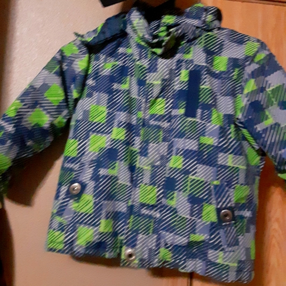 Kids Jacket with hood. Size 4